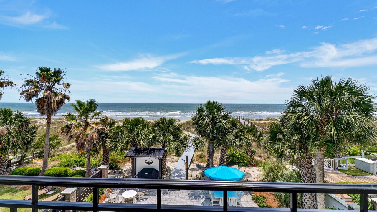 Photo of Patio Balcony in North Forest Beach