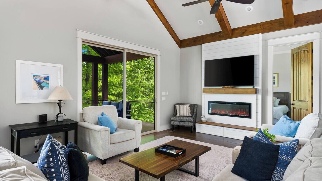 Photo of Livingroom in West Union