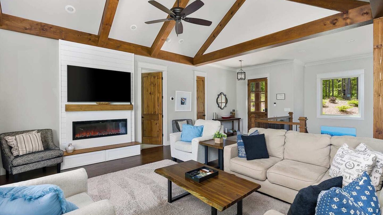 Photo of Livingroom in West Union