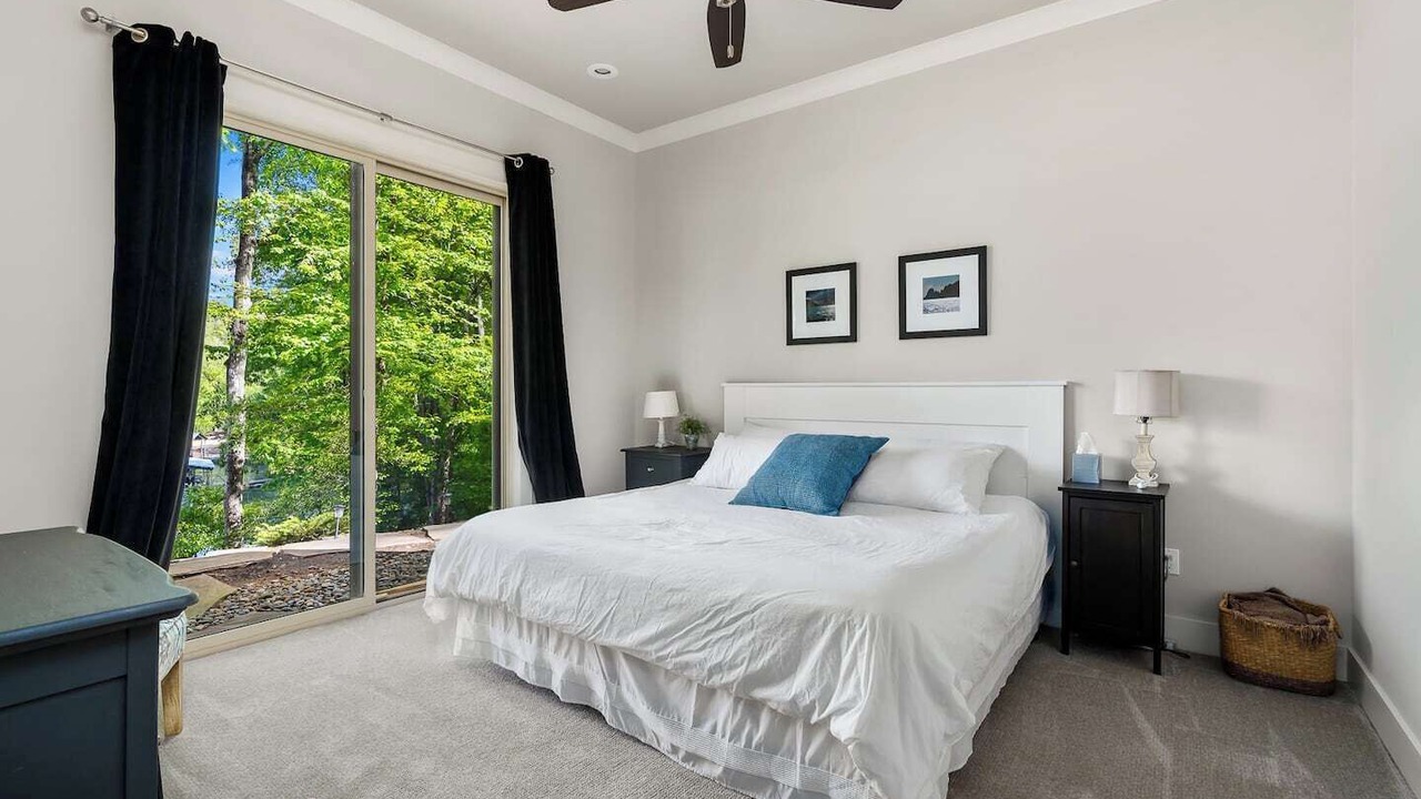 Photo of Bedroom in West Union