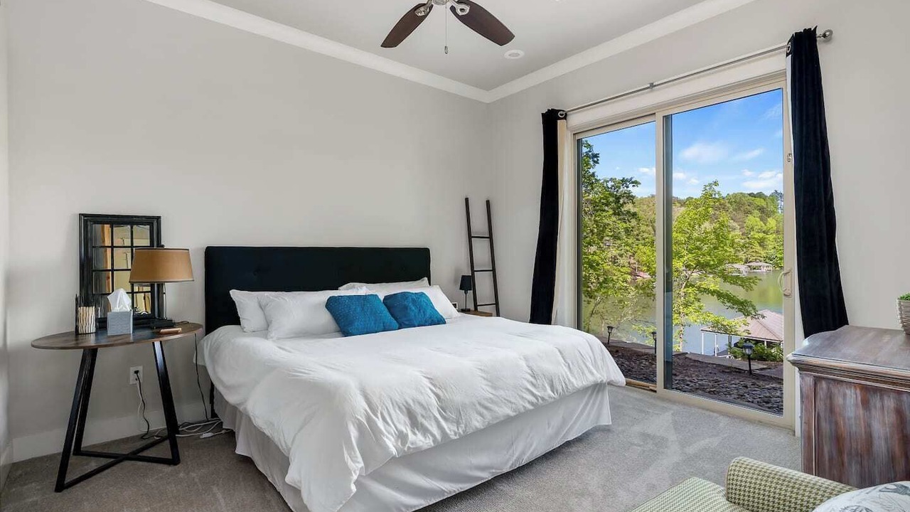 Photo of Bedroom in West Union