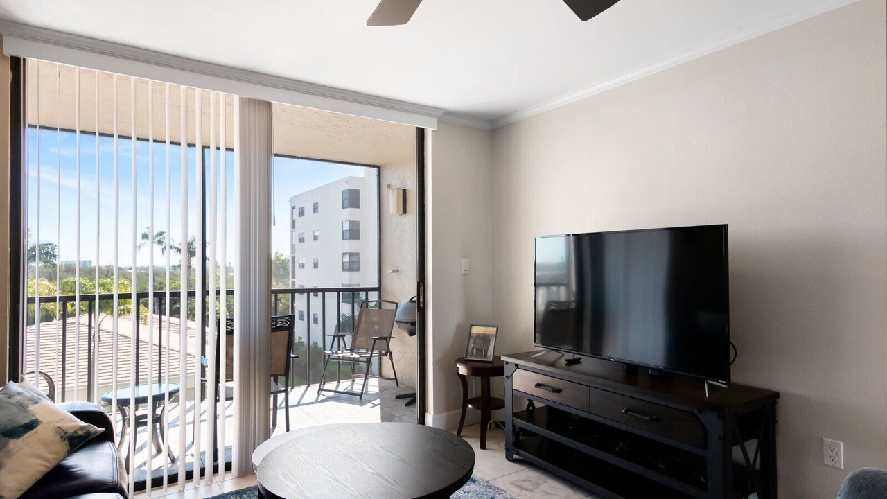 Photo of Livingroom in South Pasadena
