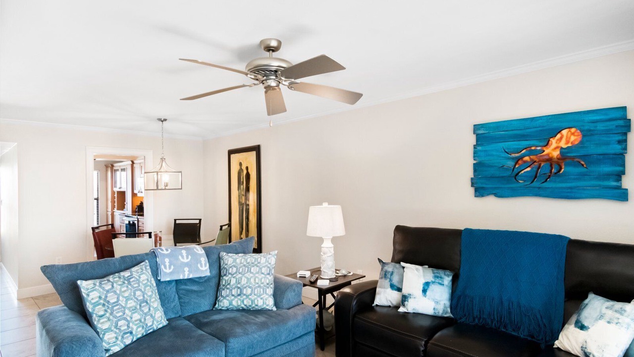 Photo of Livingroom in South Pasadena
