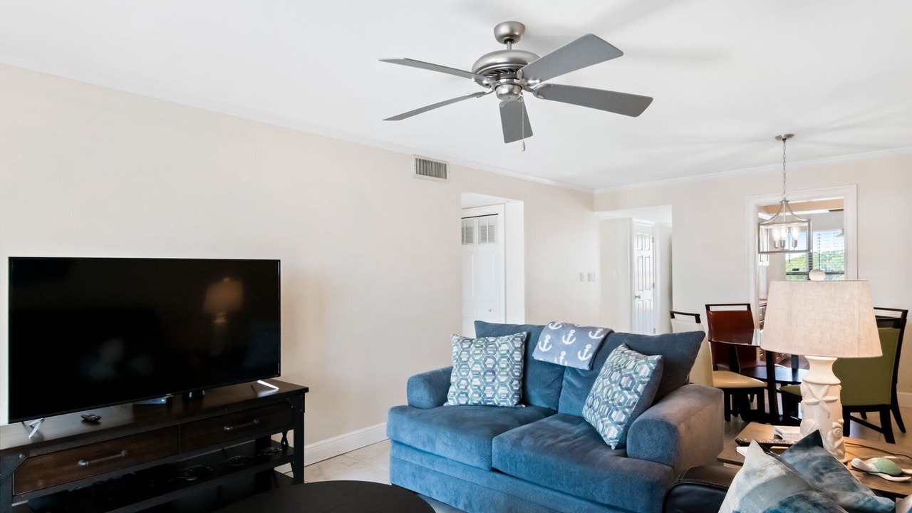 Photo of Livingroom in South Pasadena