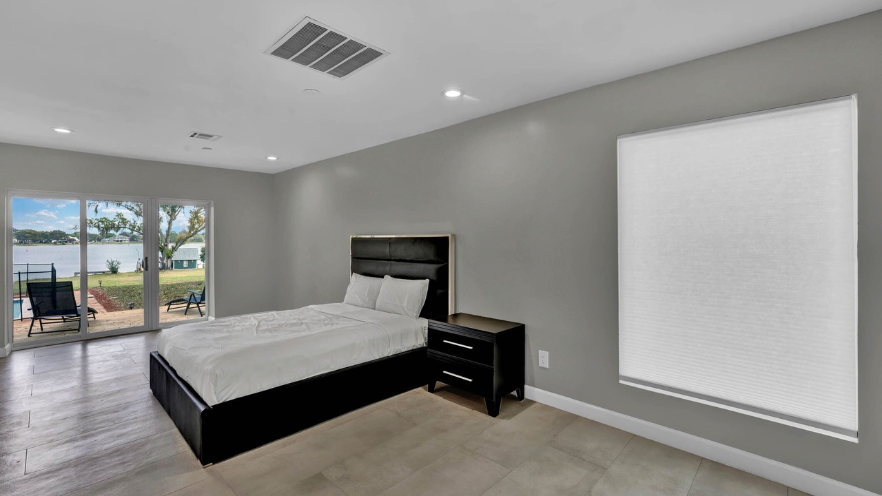 Photo of Bedroom in Florida Center