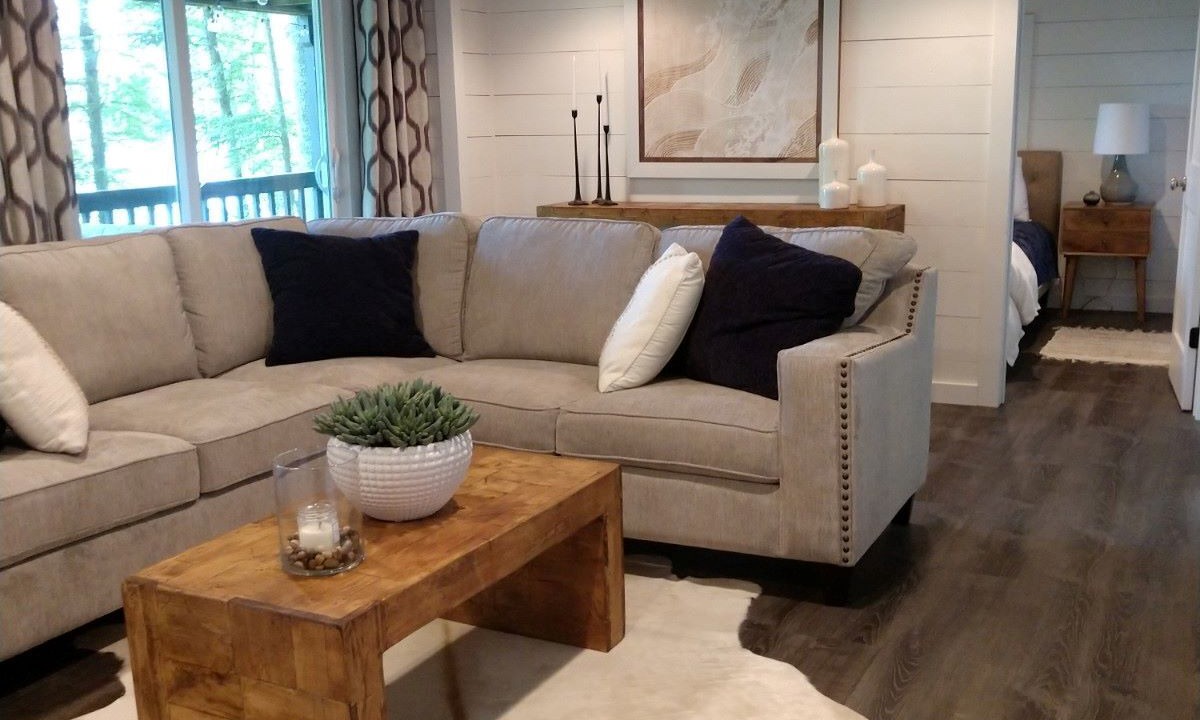 Photo of Livingroom in Cullowhee