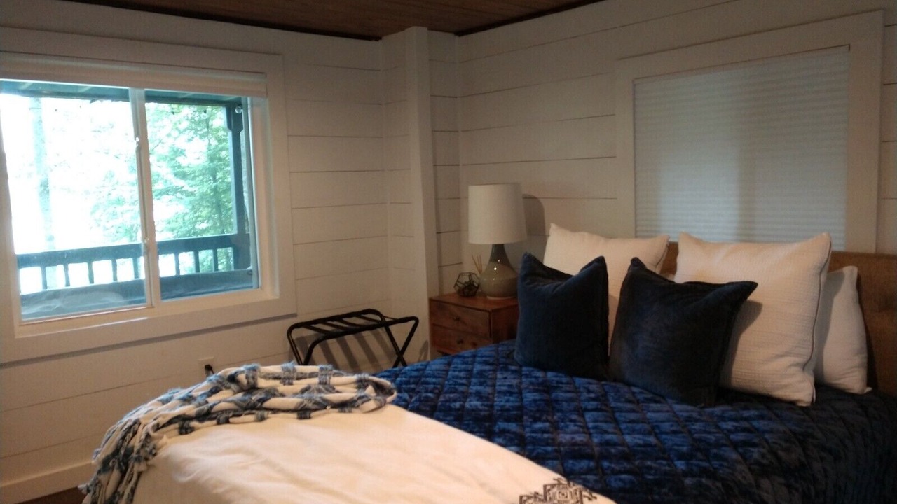 Photo of Bedroom in Cullowhee