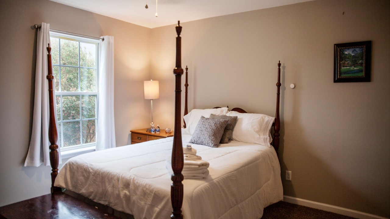 Photo of Bedroom in Evans