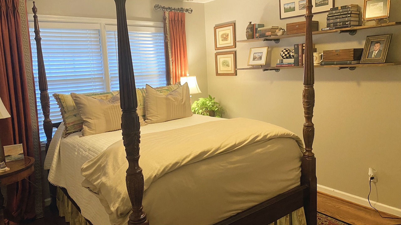 Photo of Bedroom in Augusta