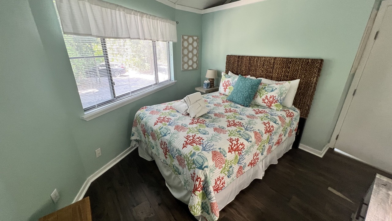 Photo of Bedroom in Night Heron