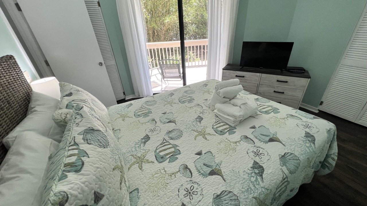 Photo of Bedroom in Night Heron