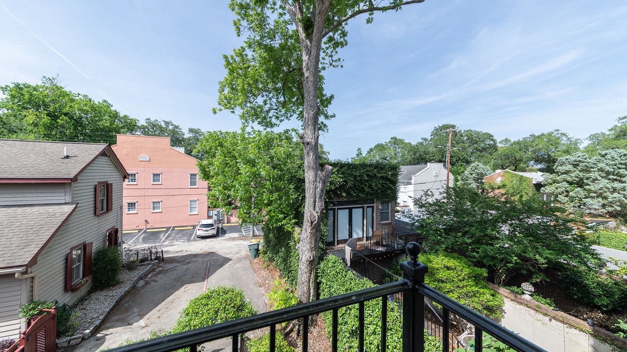 Photo of Patio Balcony in Beach Institute