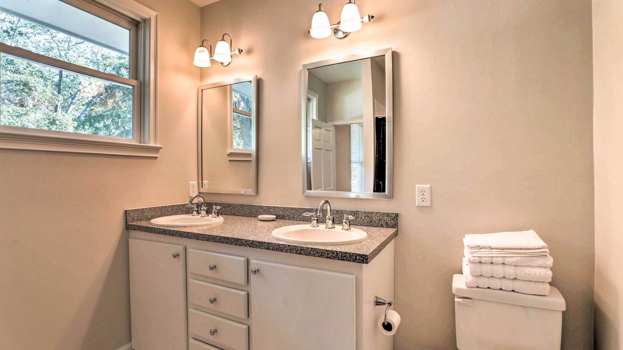 Photo of Bathroom in Russellville