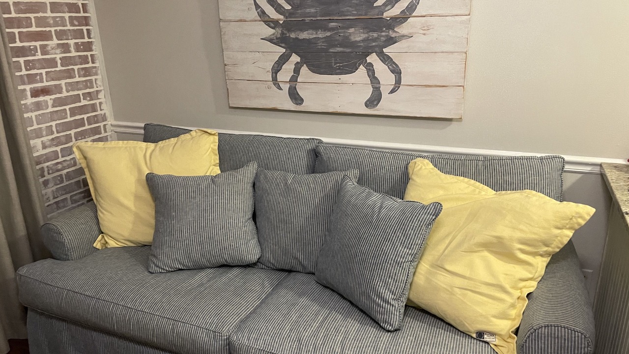 Photo of Livingroom in Folly Field