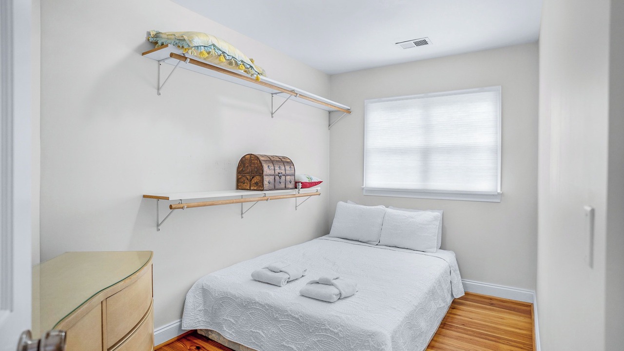 Photo of Bedroom in Beachwalk