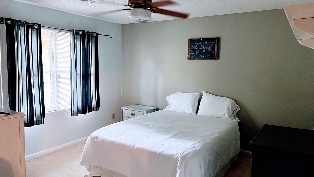 Photo of Bedroom in Martinez