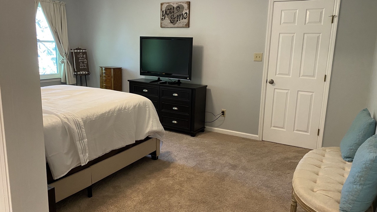 Photo of Bedroom in Martinez