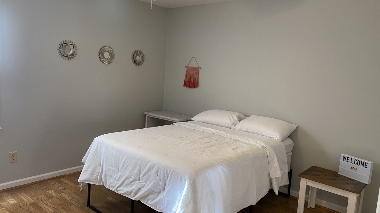 Photo of Bedroom in Martinez