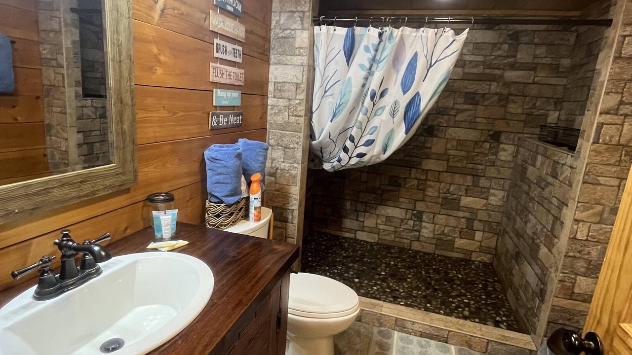 Photo of Bathroom in Calhoun County