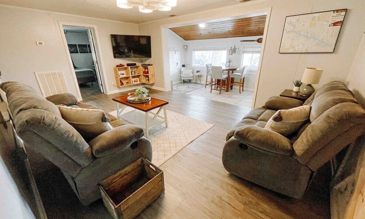 Photo of Livingroom in Greenwood