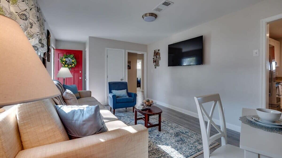 Photo of Livingroom in Garden City