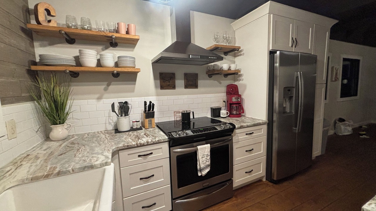 Photo of Kitchen in Glenville