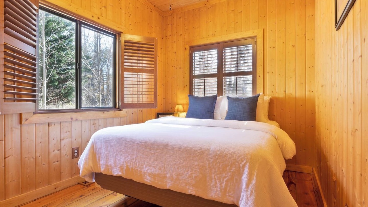 Photo of Bedroom in Six Mile