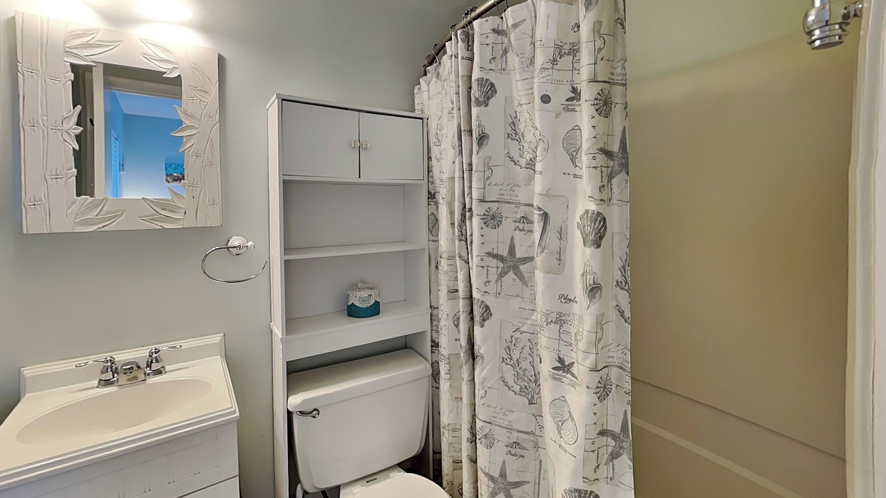 Photo of Bathroom in Folly Field