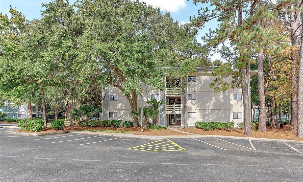 Photo of Outdoor in Folly Field