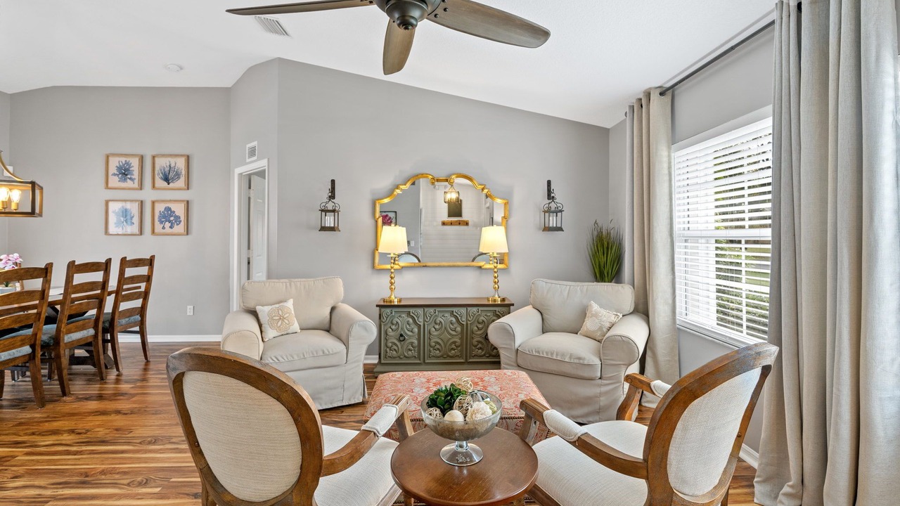 Photo of Livingroom in Sebastian Highlands