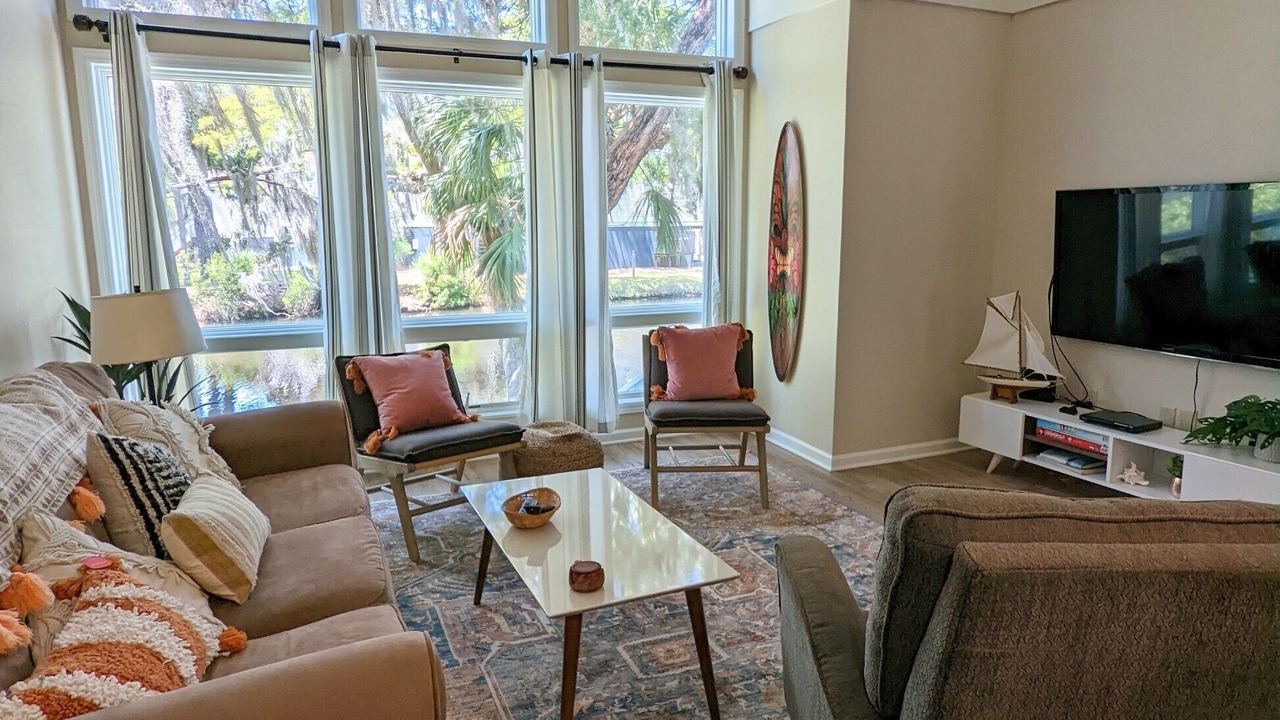 Photo of Livingroom in Ocean Ridge