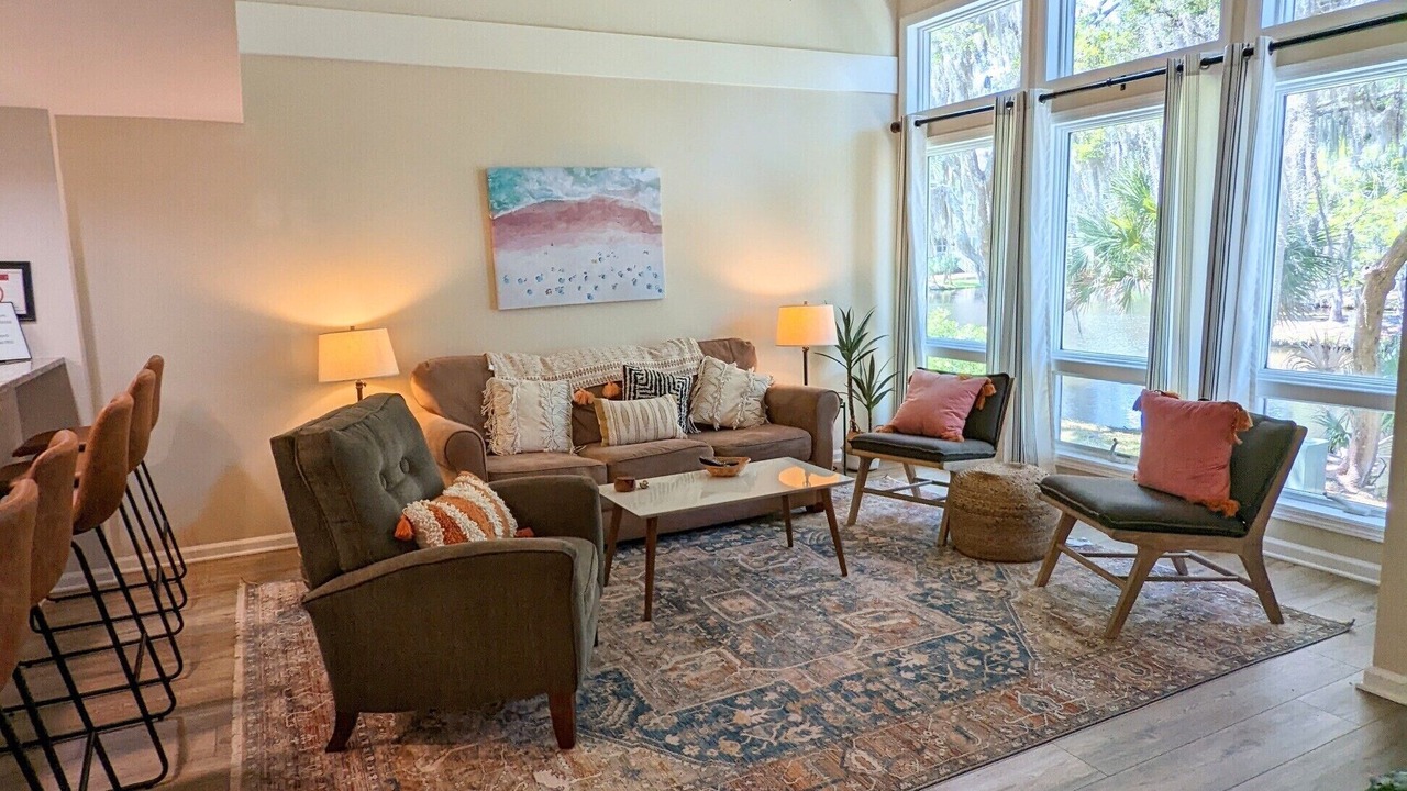 Photo of Livingroom in Ocean Ridge