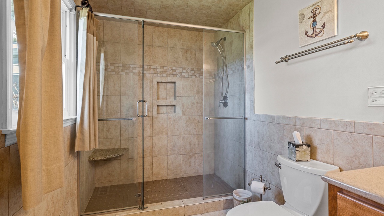 Photo of Bathroom in Straits