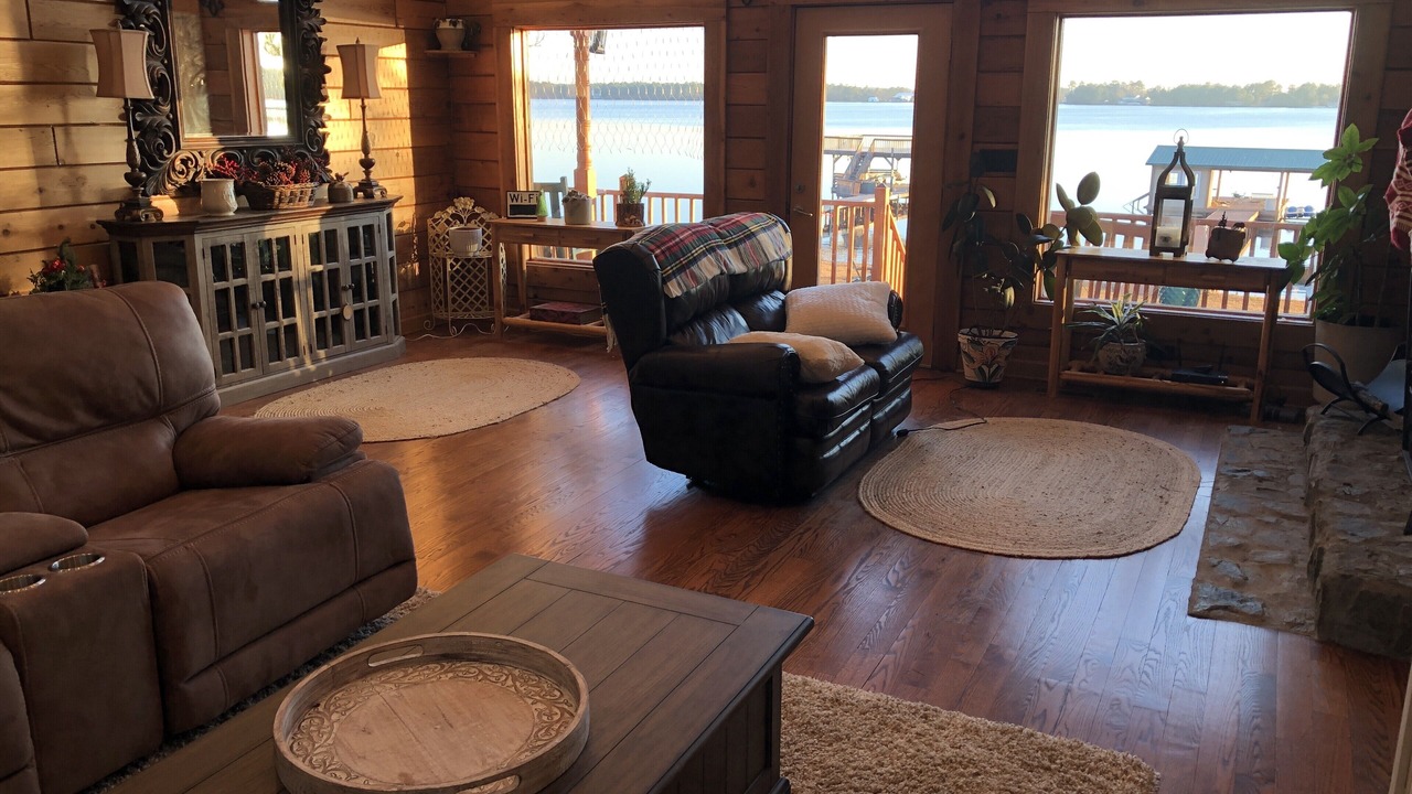 Photo of Livingroom in Elizabethtown