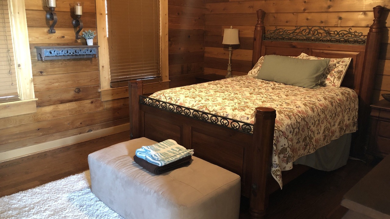 Photo of Bedroom in Elizabethtown