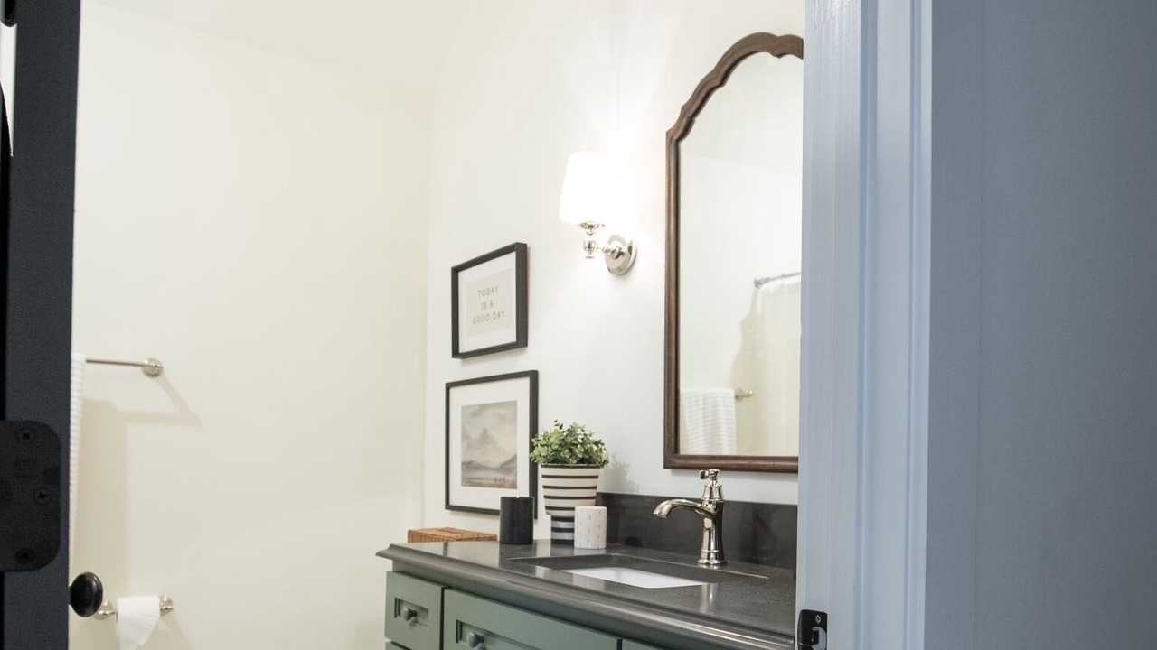 Photo of Bathroom in Grovetown