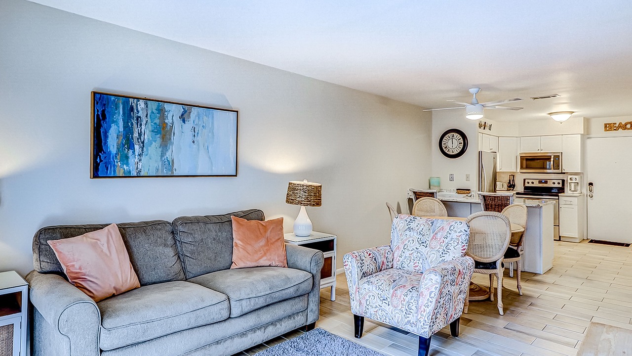 Photo of Livingroom in Folly Field