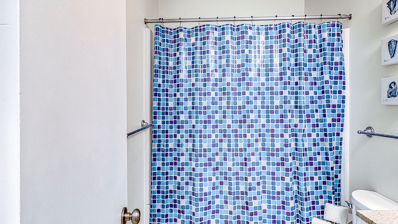 Photo of Bathroom in Folly Field