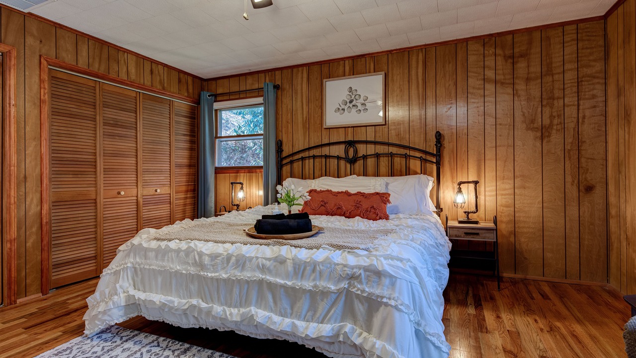 Photo of Bedroom in Rosman