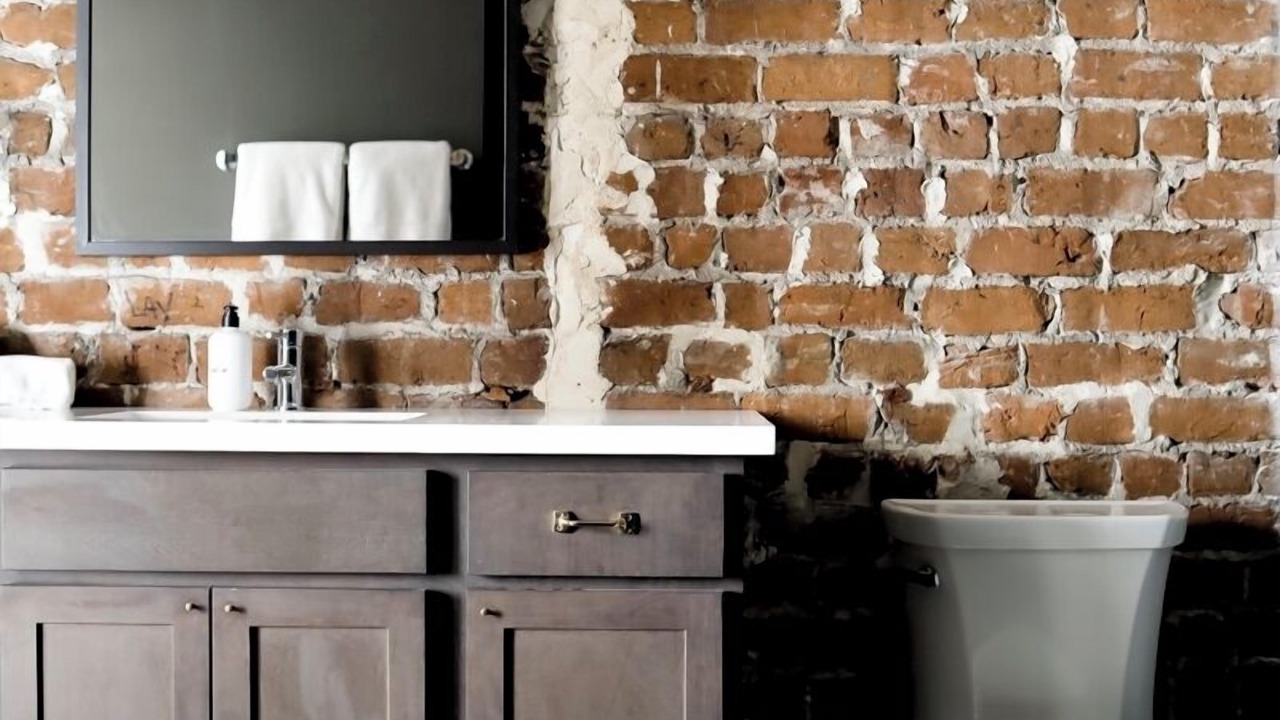 Photo of Bathroom in Historic District - North