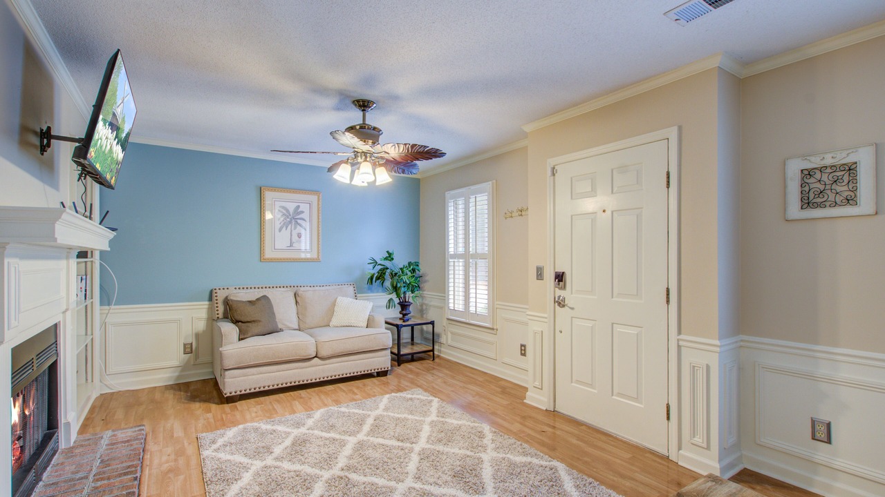Photo of Livingroom in Lincolnville