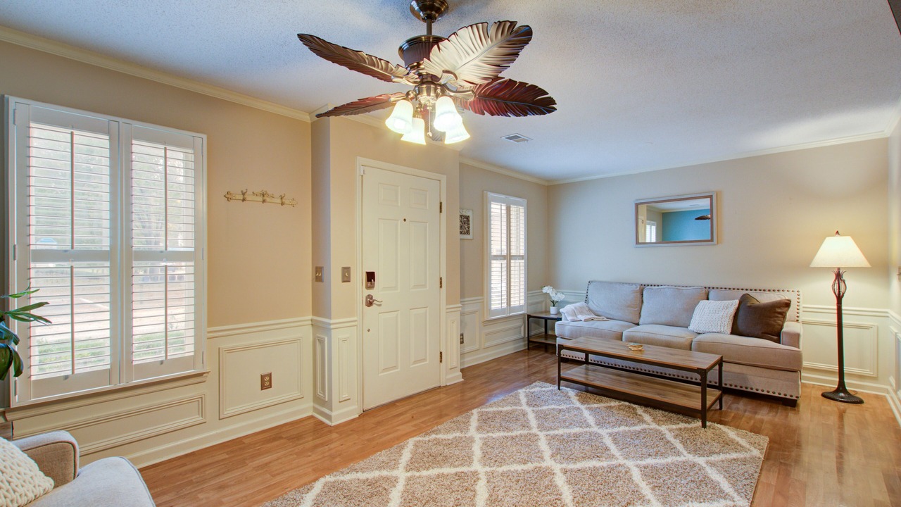 Photo of Livingroom in Lincolnville