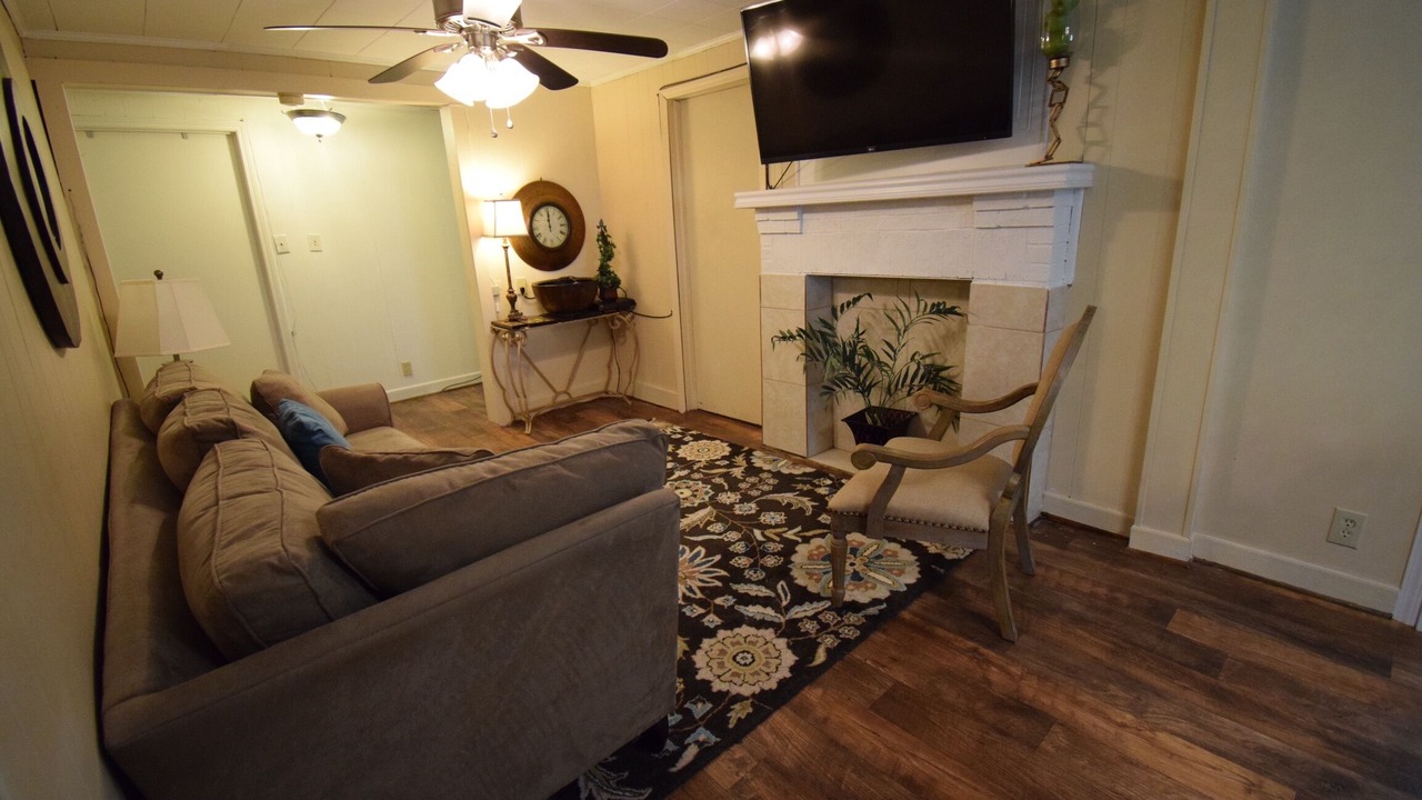 Photo of Bedroom in Greenwood