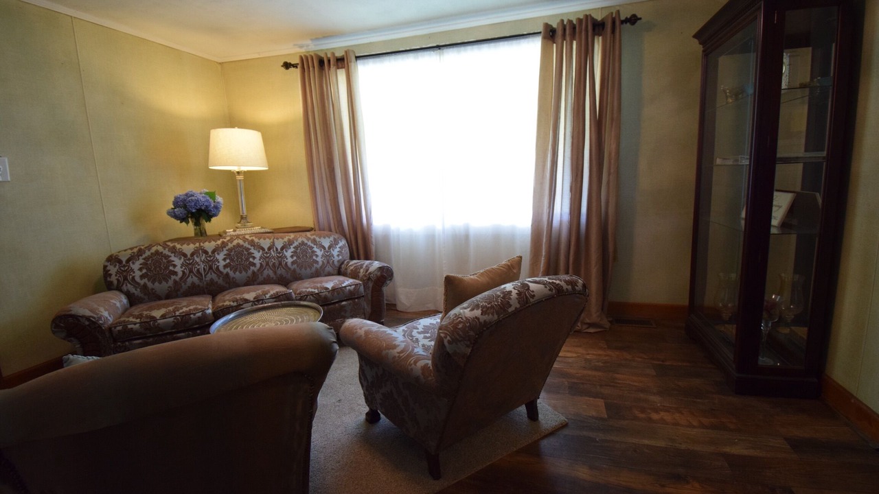Photo of Bedroom in Greenwood