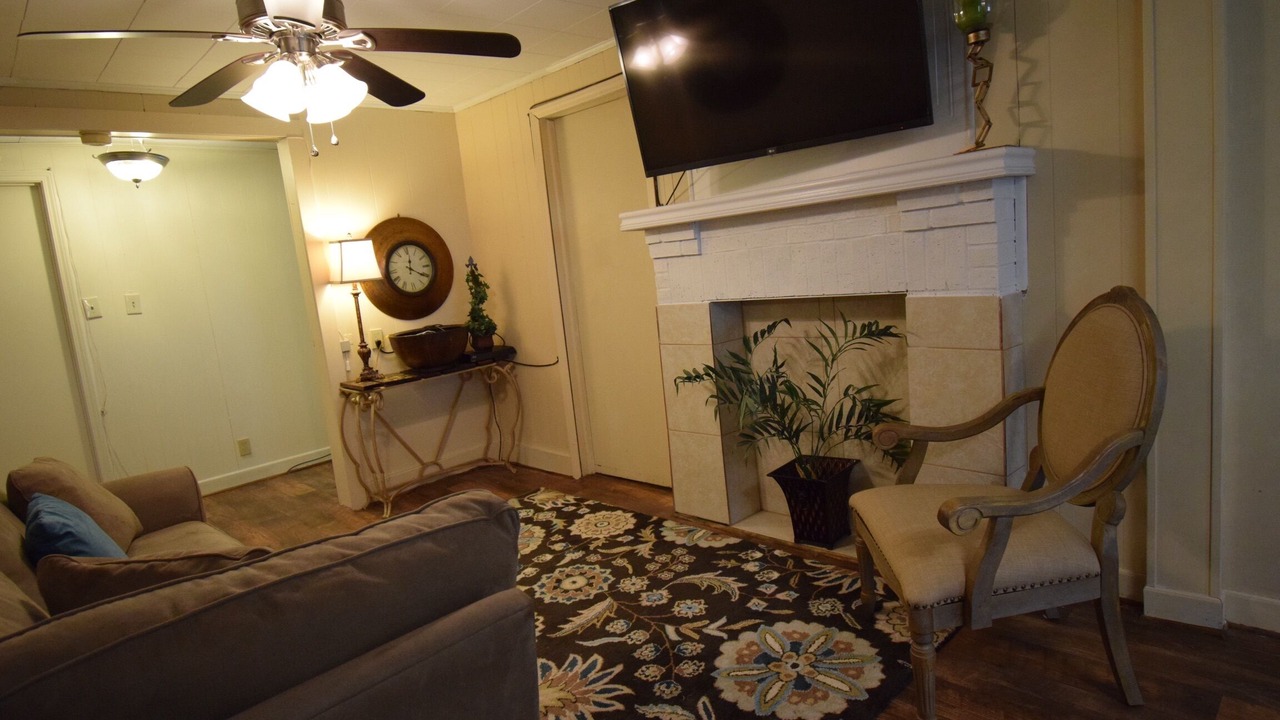 Photo of Bedroom in Greenwood