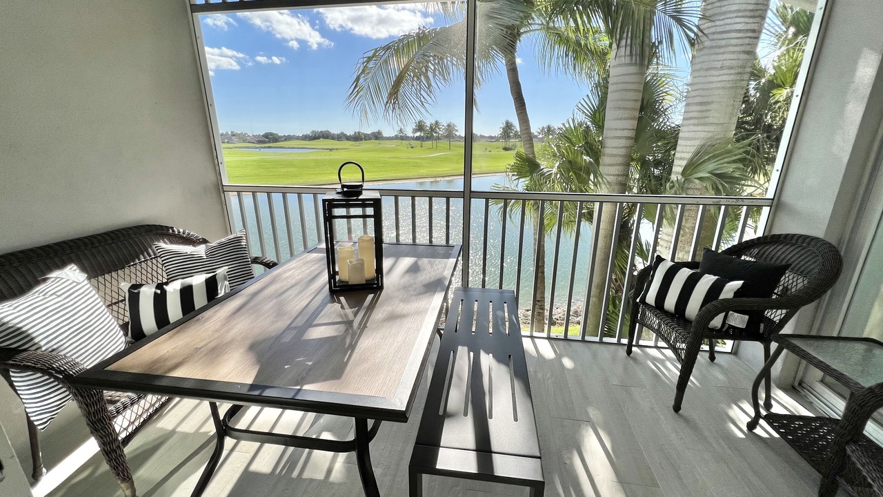 Photo of Outdoor in Naples