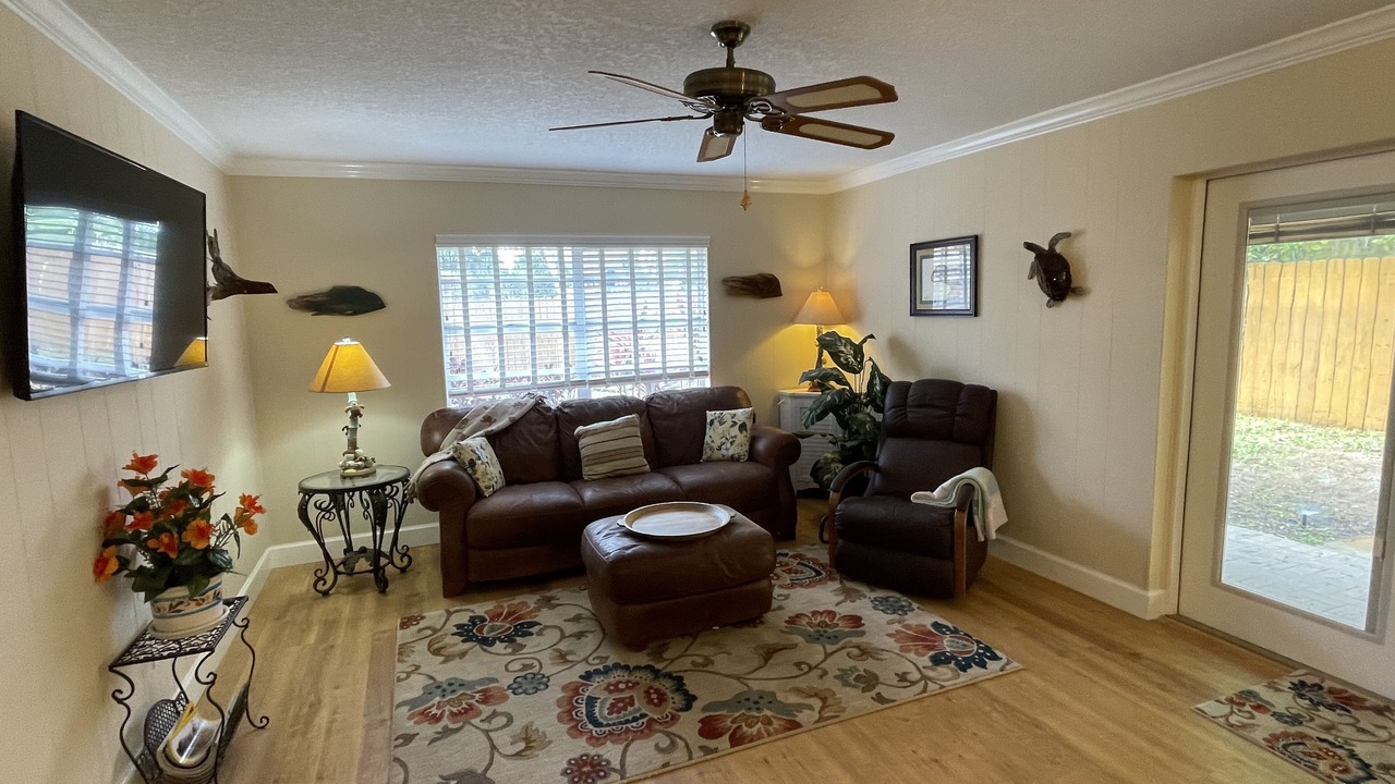Photo of Livingroom in Florida Ridge