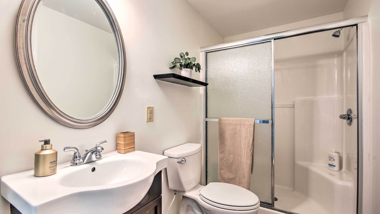 Photo of Bathroom in Townville