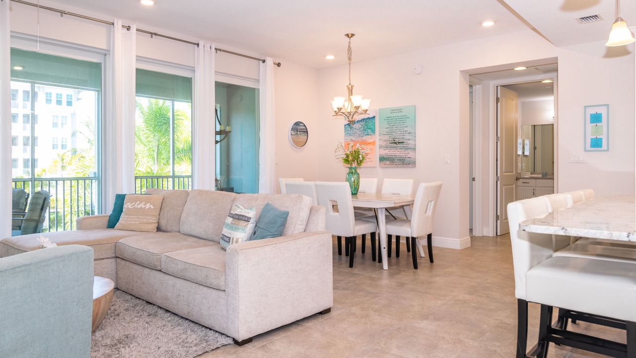 Photo of Livingroom in Whitney Beach