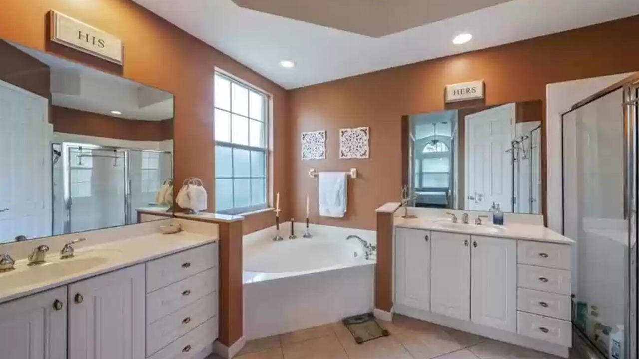 Photo of Bathroom in Naples